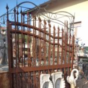 CANCELLO IN FERRO CHIODATO EPOCA 800
