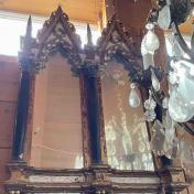 MIRROR IN GOTHIC STYLE