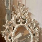 WHITE MIRROR WITH MOLDING