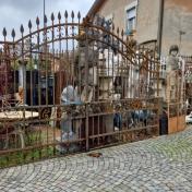 CANCELLO IN FERRO DI GROSSE DIMENSIONI