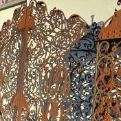 cancello in ferro di grosse dimensioni